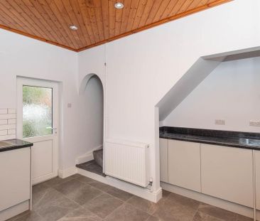 3 bedroom terraced house to rent - Photo 5