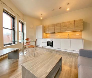 2 bedroom apartment to rent - Photo 2