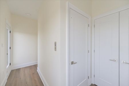 For Lease - 115 High Street, Mississauga, Ontario - Photo 4