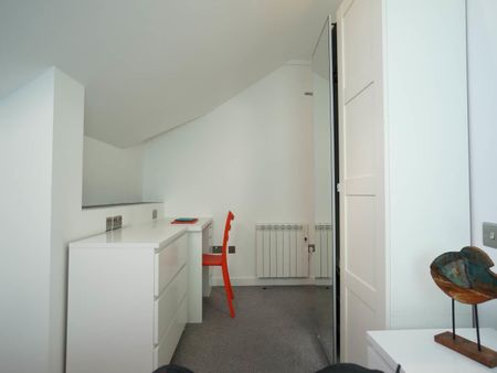 Apartment Penthouse (Pinc) 121 High Street - Photo 2