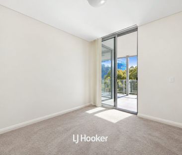 Modern Apartment Living in the Heart of Gordon - Photo 4