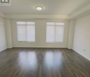 137 MONEYPENNY PLACE - Photo 2