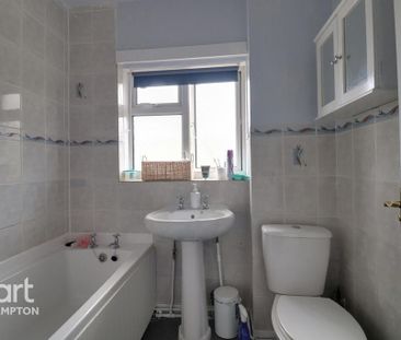 3 bedroom terraced house to rent - Photo 6