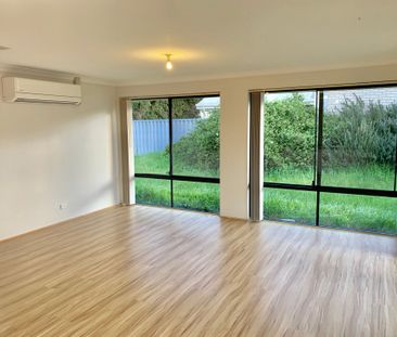 Cannington - Photo 2