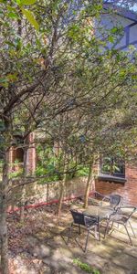 Fantastic value, close to Centennial Park! - Photo 3