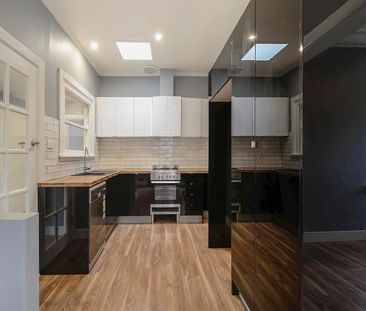 77 Nepean Highway, Mentone VIC 3194 - House For Rent | Domain - Photo 3