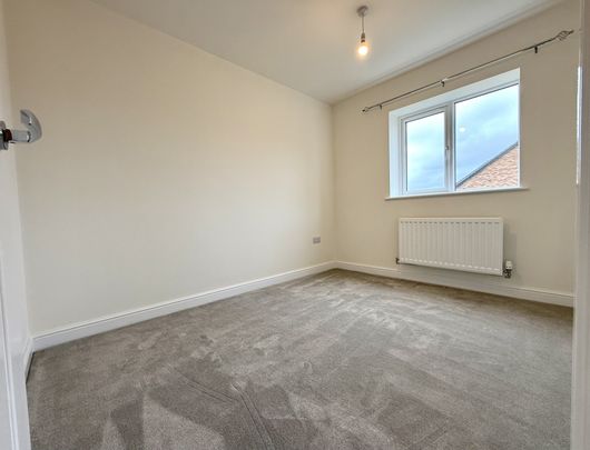 Jackdaw Lane, Preston - Photo 1