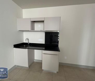 Location Appartement 2 pièces 43m² DOLE 39100 - Photo 2