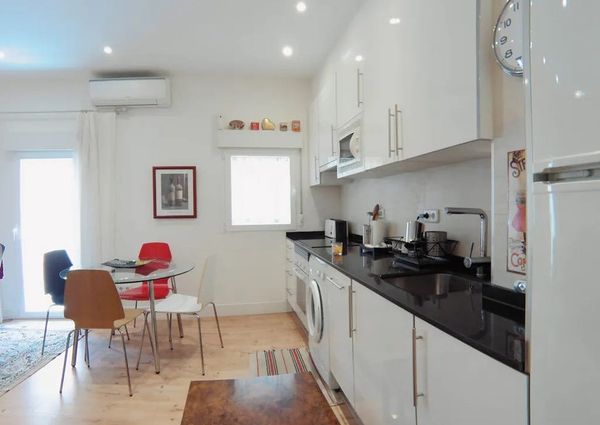 Calle de Doña Berenguela, Madrid, Community of Madrid 28011