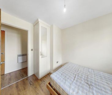 2 bedroom flat to rent - Photo 6