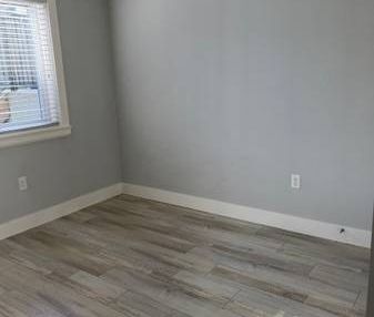 2 bedrooms & 1 washroom basement for rent - Photo 2