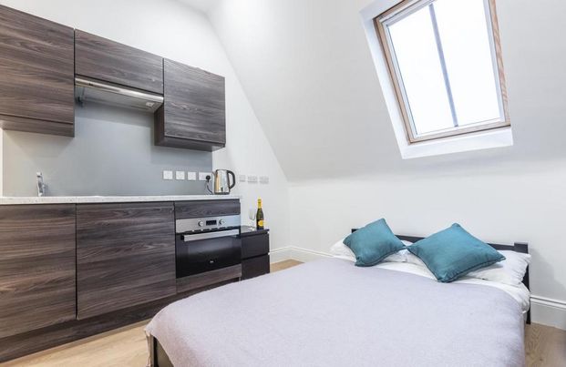 Studio to rent - Photo 1