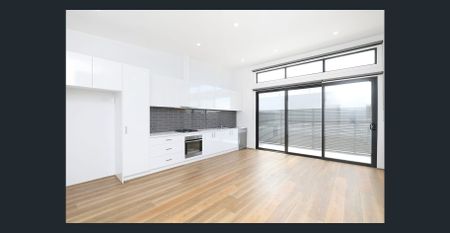 Modern 2 Bedroom Townhouse in Sought After Keilor East - Photo 2