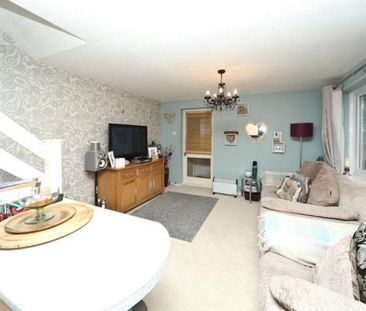 1 bedroom semi-detached house to rent - Photo 4