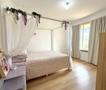 Coastal Charm - 4 Bedroom Home in Sought-After Halls Head - Photo 6