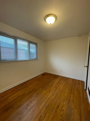 For Lease - 135 Avondale Boulevard Unit# Main, Brampton, Ontario - Photo 3