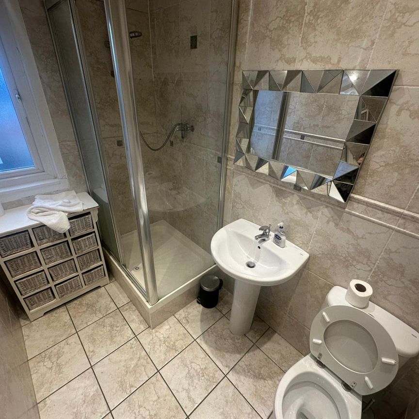 3/12 Westfield Court, Edinburgh, EH11 2RJ - Photo 1