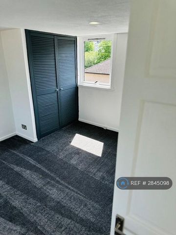 2 bedroom maisonette to rent - Photo 4