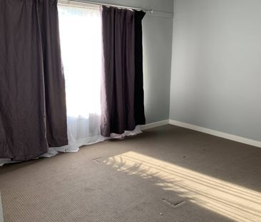 NEAT & TIDY 2 BEDROOM HOME - Photo 2