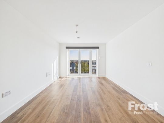 Bath Road, Slough, Berkshire,SL1 - Photo 1