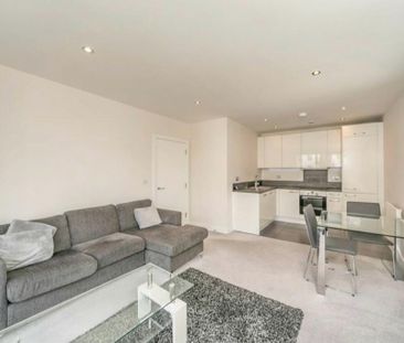 1 Bed Flat, Peregrine House, RG2 - Photo 1