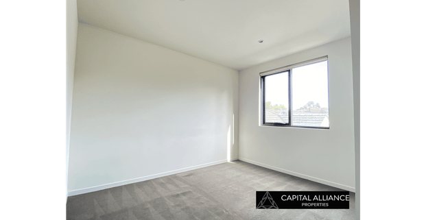 2 bed 2 bath apartment with Carpark, PERFECT location - Photo 1
