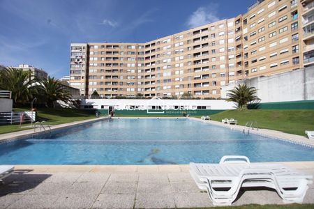 T2 de luxo em condomínio com piscina - Centro de Matosinhos - Photo 4