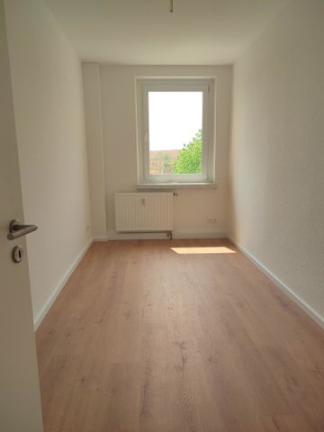 Einziehen und Wohlfühlen… 3-Zimmer-Wohnung mit Balkon - Foto 4