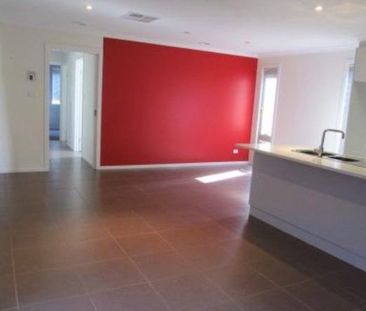 21 Bungle Bungle Crescent, Harrison ACT 2914 - House For Rent | Domain - Photo 3