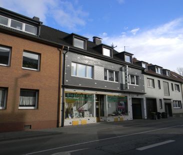 Schönes Dachgeschossappartement in Müngersdorf! - Foto 1