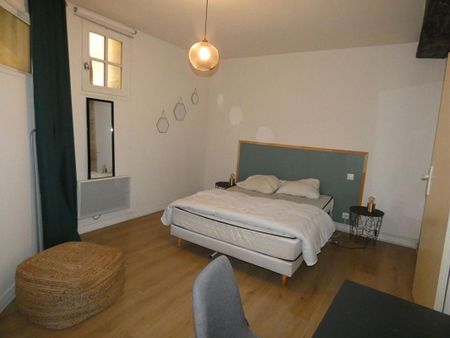 Location Appartement 2 pièces Meublé 38m² NIORT 79000 - Photo 2