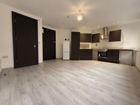 Studio to rent - Photo 3