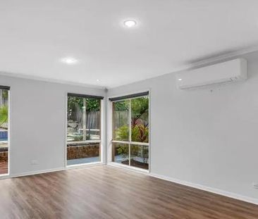 The Perfect Family Sanctuary in the Heart of Sinnamon Park - Photo 3