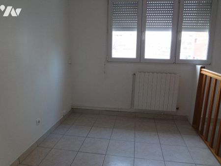 T2 en Duplex à Amiens proche des Halles du Beffroi - Photo 4