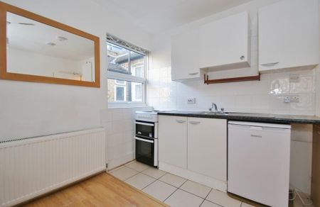 Studio to rent - Photo 3