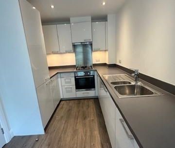 2 bedroom semi-detached house to rent - Photo 3