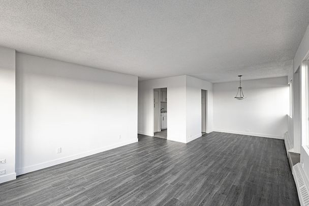 1 Place De La Belle-Rive, Laval, QC - Photo 1