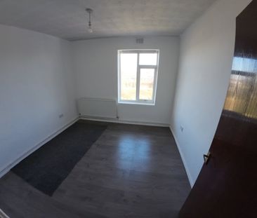 3 Bed Flat, Grampian Court, L7 - Photo 3