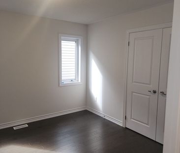 For Lease - 69 Durham Avenue, Barrie, Ontario - Photo 3