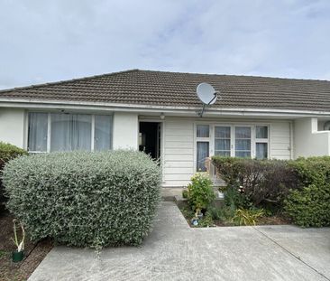 RICCARTON – 3 BEDROOM/1 BATHROOM, HEAT PUMP, PARKING FOR 2 - Photo 1
