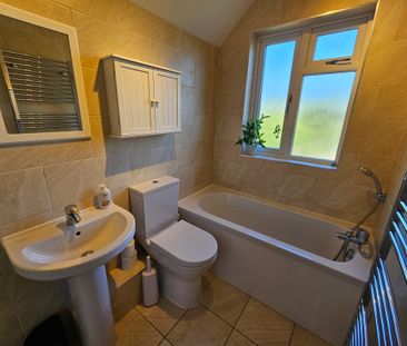 4 Bed Student Accommodation - Photo 5