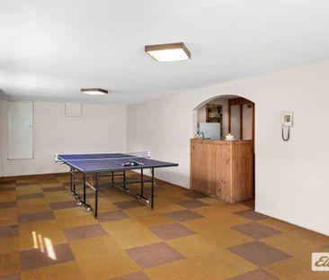 Charming Light-Filled Cottage in Prime Location - Photo 1