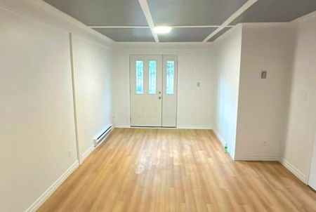 11166 80 Avenue, Delta - Photo 3