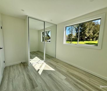 Modern Two-Bedroom Granny Flat with Enclosed Yard!!! - Photo 6