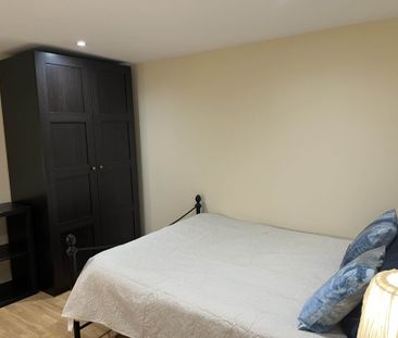 Room 2, 30 Springfield Road, Guildford, Surrey GU1 4DP - Photo 4