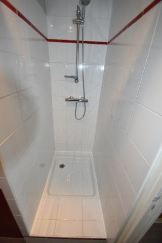 Location Appartement 3 pièces 44m² ST LO 50000 - Photo 5