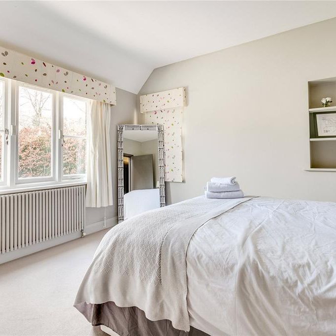 4 bedroom detached house to rent - Photo 1