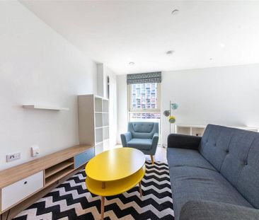 Studio to rent - Photo 1