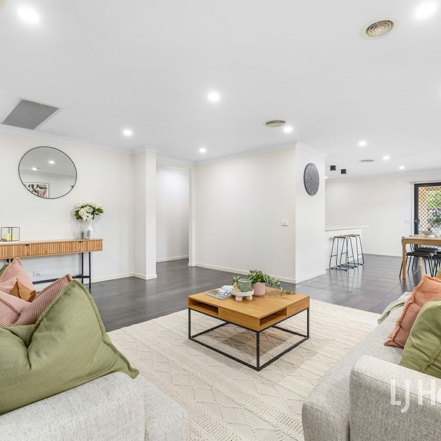 4 Derby Court, Cranbourne North VIC - Photo 1