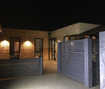 3 Bed Flat, Cameron Court, E12 - Photo 4